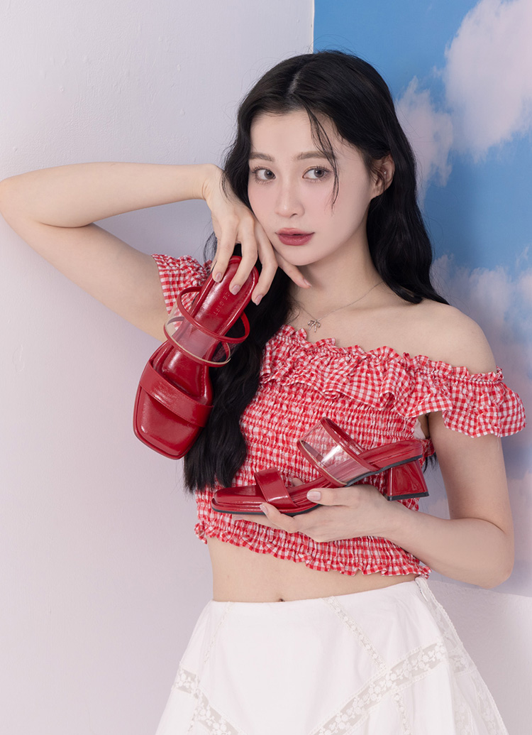 GraceGift平價女鞋 都會時髦 透明拼接雙帶 雲感中跟拖鞋 正紅