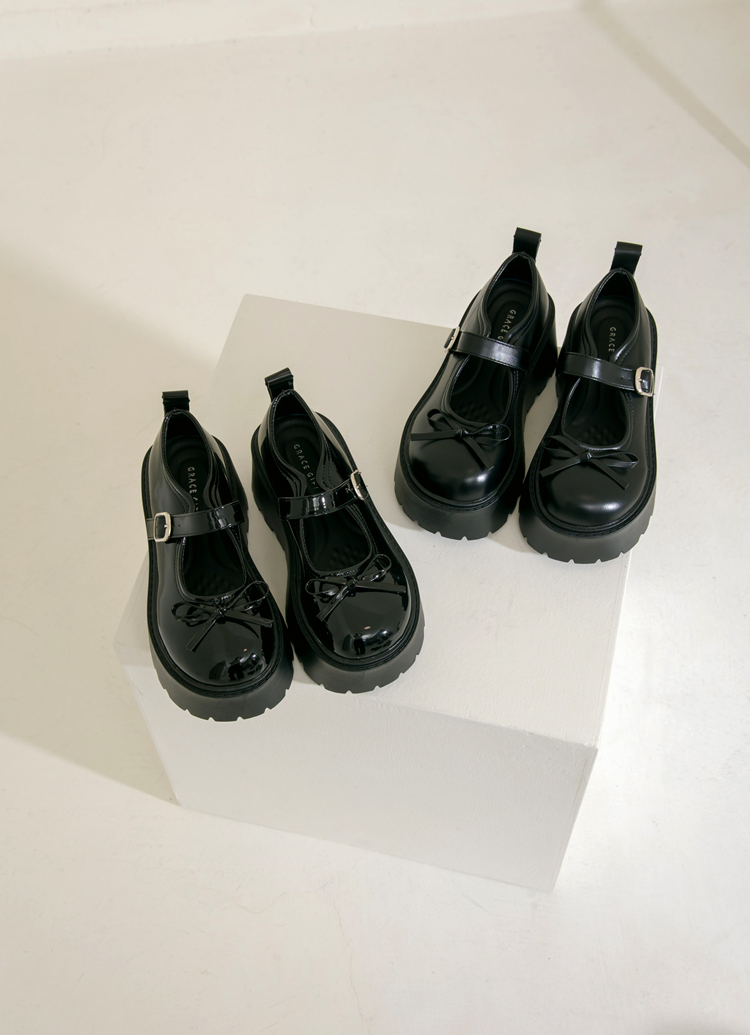 Grace Gift 平價女鞋 高挑甜心 蝴蝶結輕量瑪莉珍鞋 黑漆色 厚底瑪莉珍鞋 實拍圖