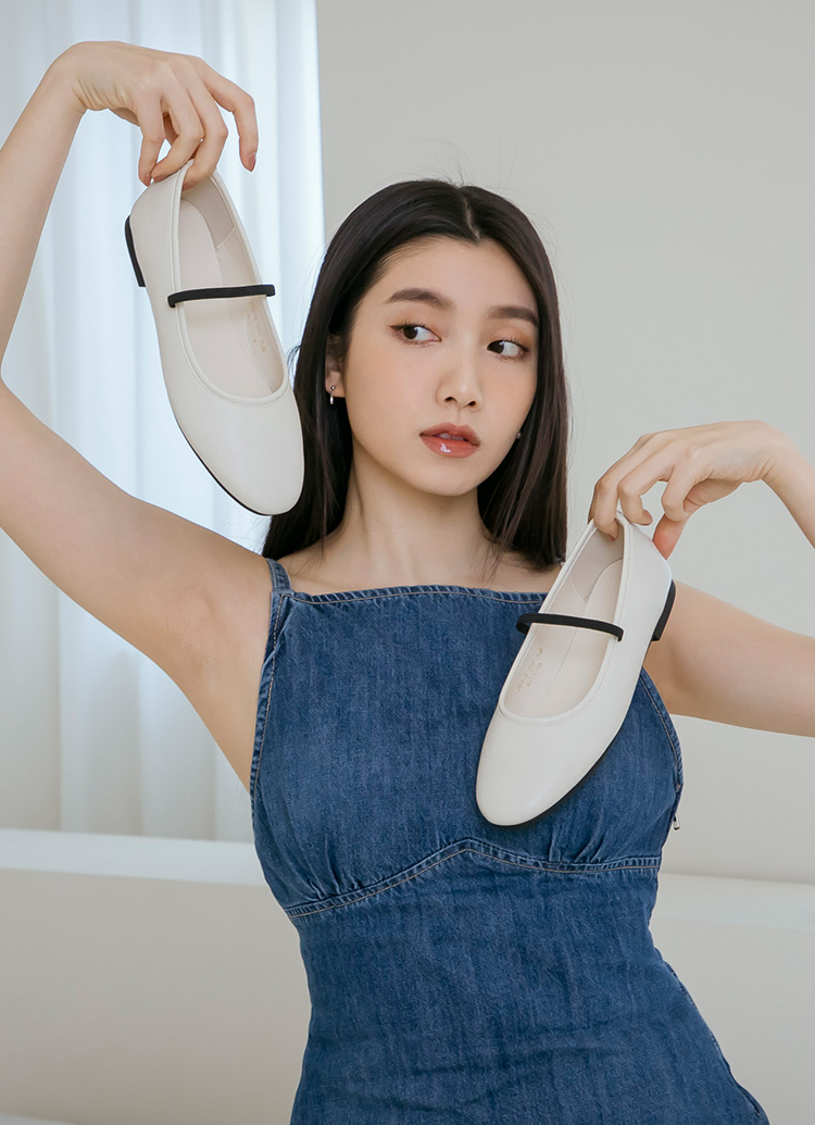 GraceGift 平價女鞋 時髦慵懶 極柔感簡約平底鞋 米白色 平底鞋 實拍圖
