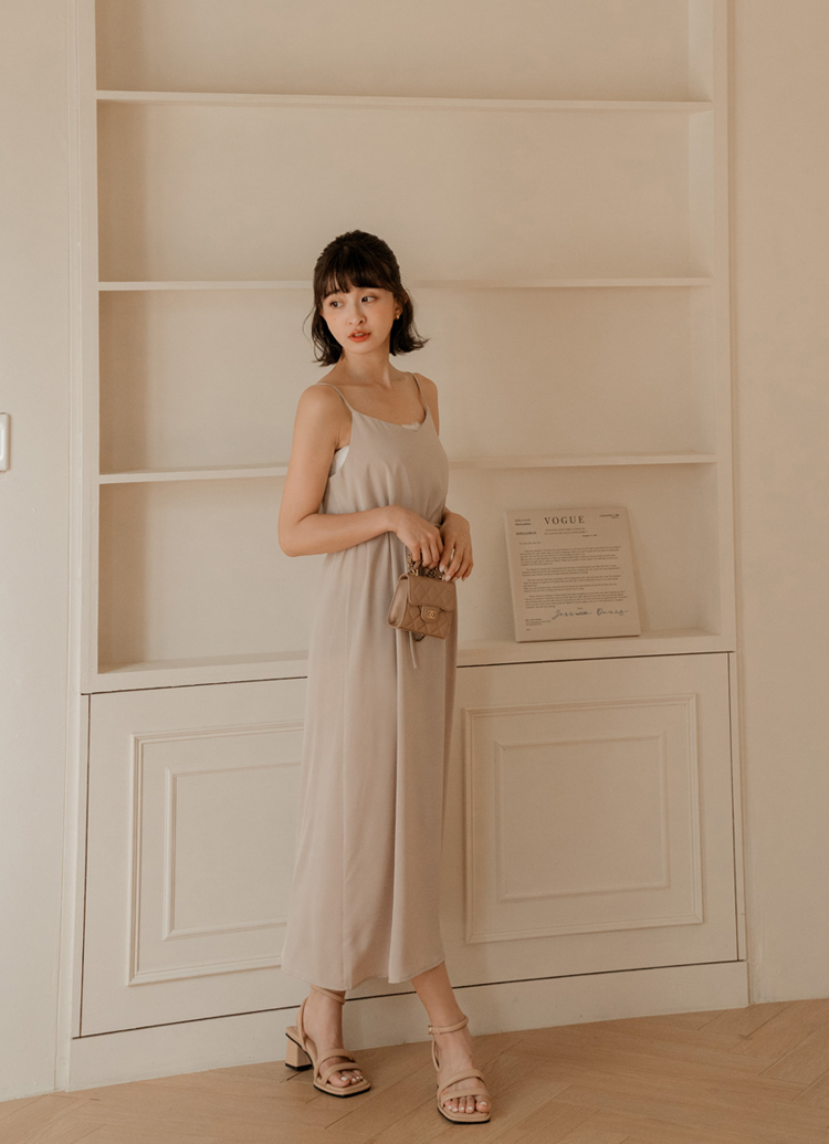 GraceGift 薛妞妞聯名 河畔女郎 澎澎軟墊 雙帶涼鞋 杏