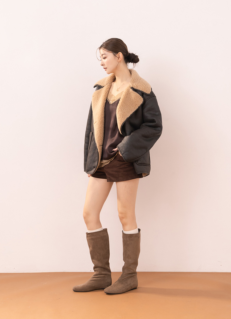 GraceGift平價女鞋 柔感美腿 方頭絨布內增高堆堆長靴 淺駝色