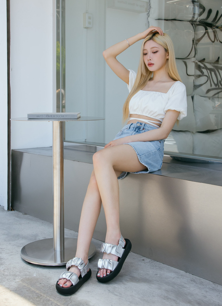 GraceGift平價女鞋 雲朵抓皺雙帶 輕柔厚底涼鞋 銀
