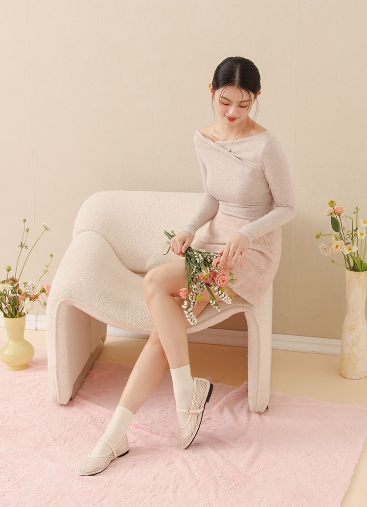 GraceGift平價女鞋 名人時尚透膚漁網平底瑪莉珍鞋 杏色
