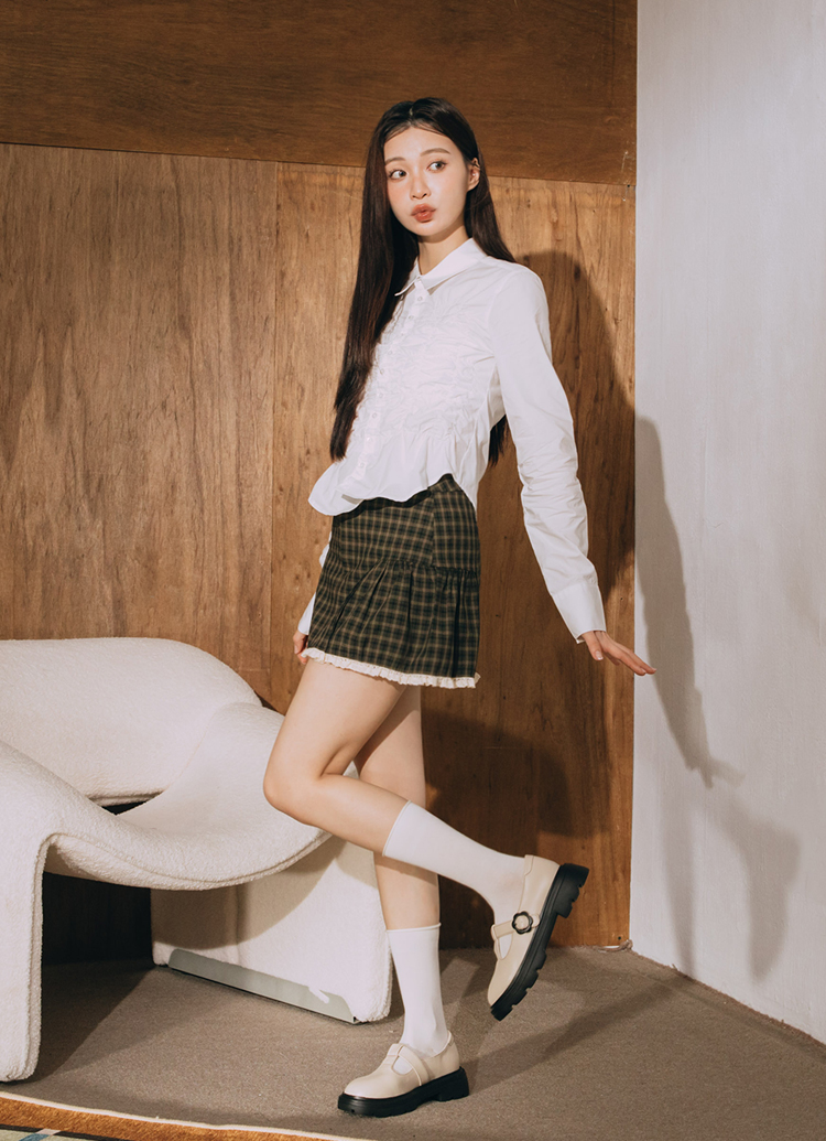 GraceGift平價女鞋 日系可愛小花扣 T字 輕量瑪莉珍鞋 米白