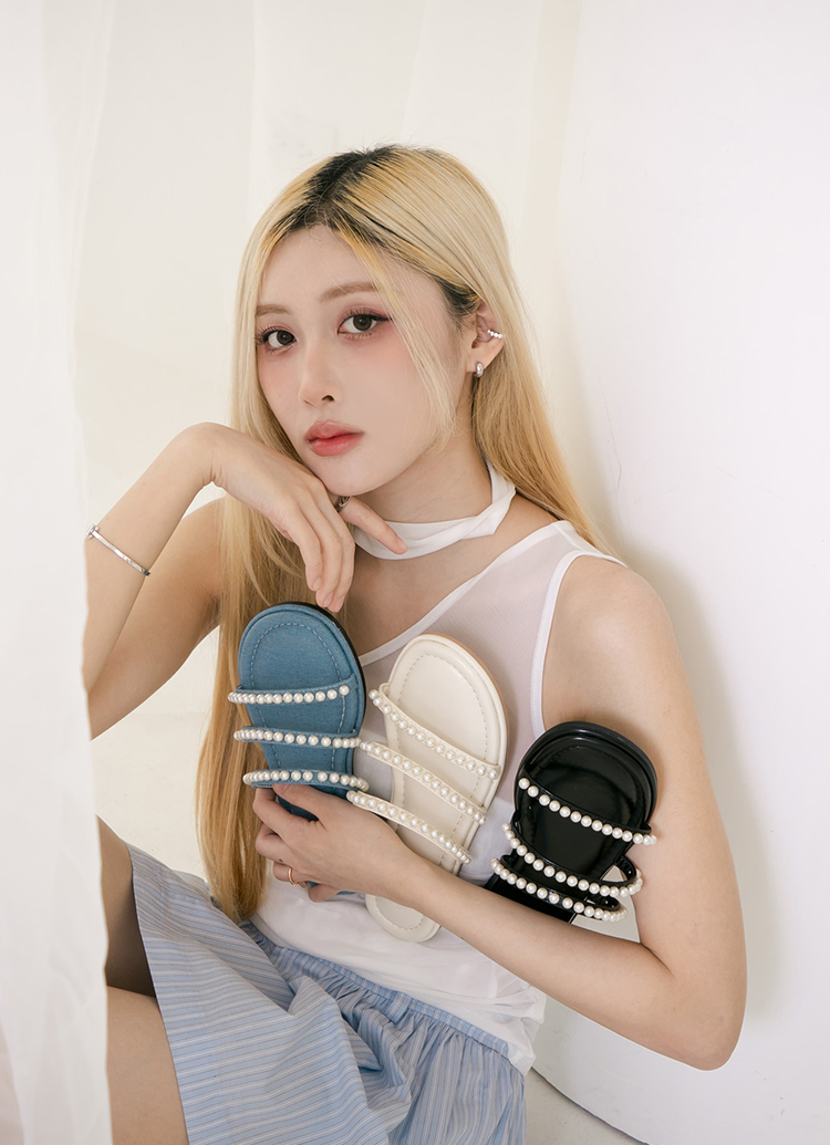 GraceGift平價女鞋 法式甜感 珍珠多帶 澎澎鞋墊拖鞋 牛仔