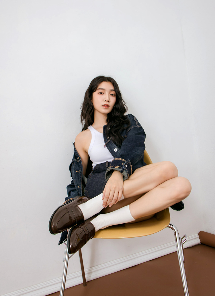 GraceGift平價女鞋 歐美便仕 軟墊 低跟樂福鞋 咖