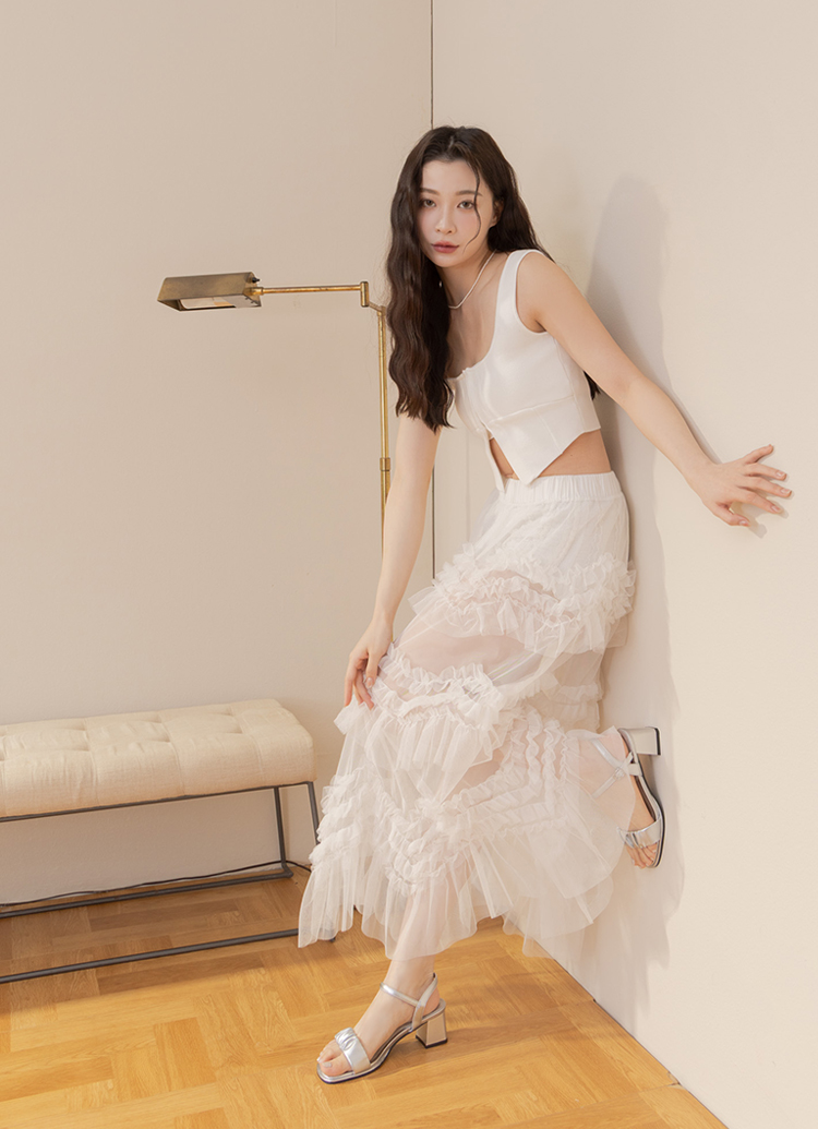 GraceGift平價女鞋 氣質雲朵 澎澎鞋墊 繫帶中跟涼鞋 銀