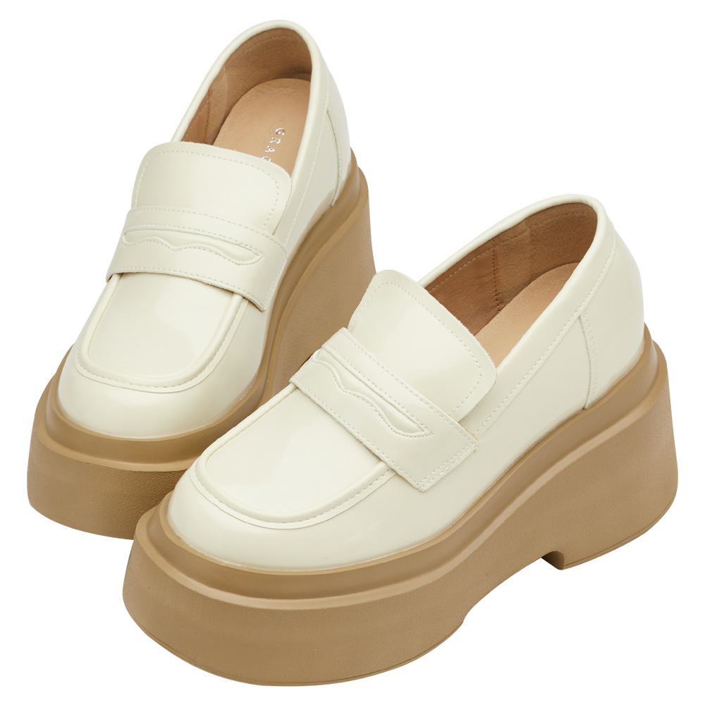 GraceGift平價女鞋 摩登比例 內增高 輕量厚底 樂福鞋 杏
